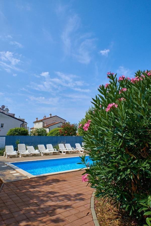 Cittanova Boutique Apartment Con Piscina Novigrad  Ngoại thất bức ảnh