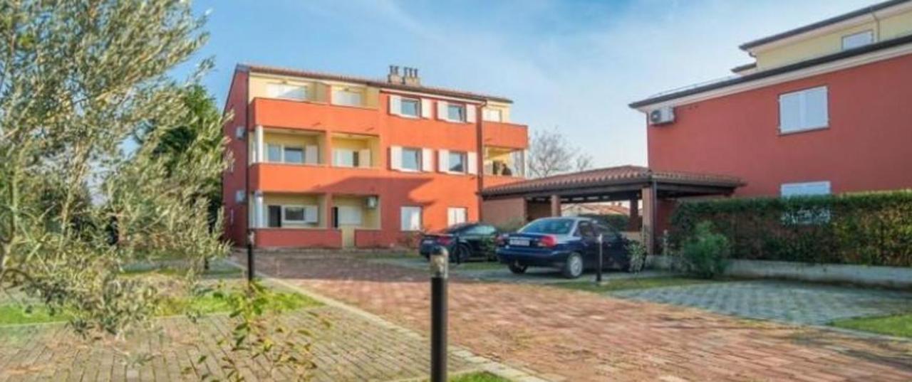 Cittanova Boutique Apartment Con Piscina Novigrad  Ngoại thất bức ảnh